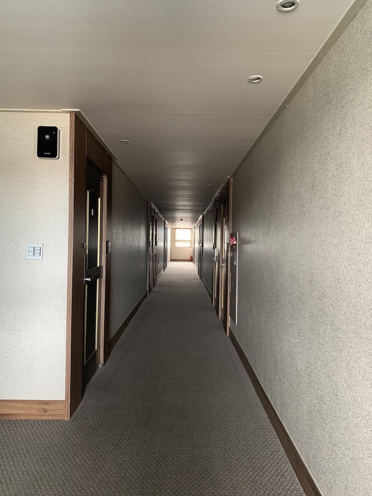 I-Check Hyunjin Hotel 48/67
