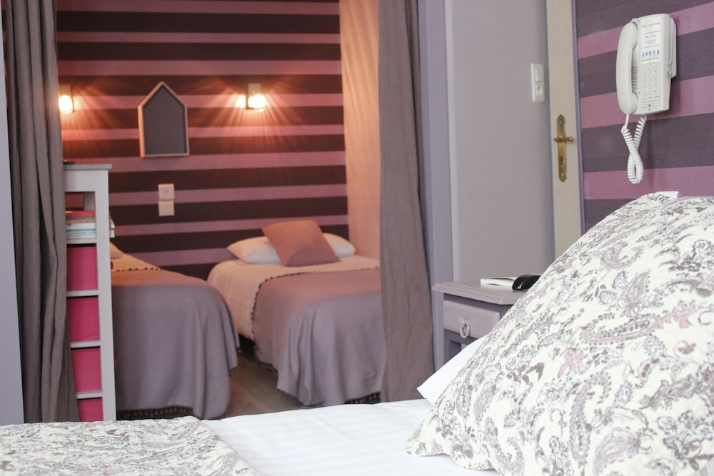 INTER-HOTEL LE SAINT PIERRE 29/50