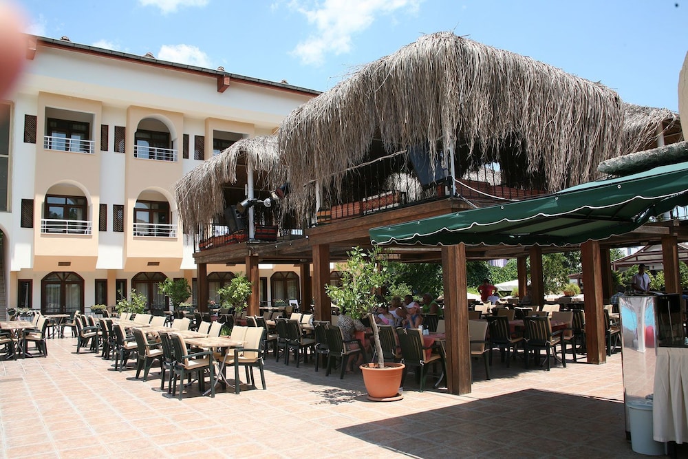 Saint Star Kemer - Adult Only photo3