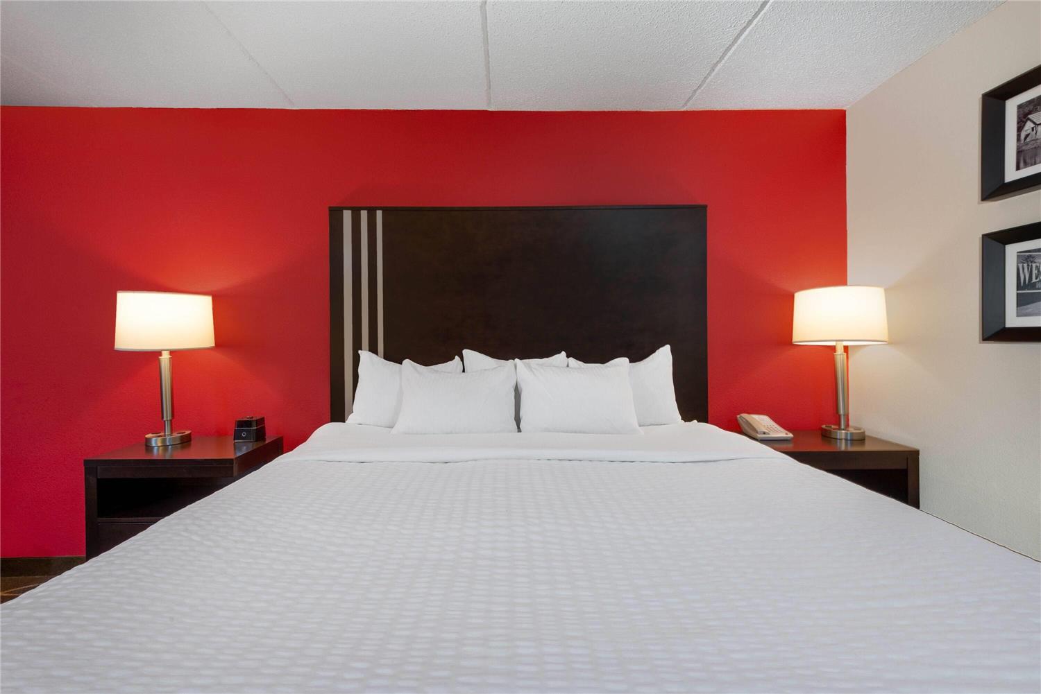 La Quinta Inn & Suites Summersville / New River National Park 14/47