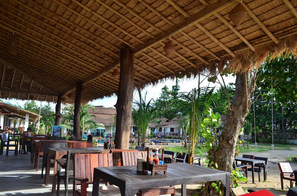 Banana Beach Resort 10/34