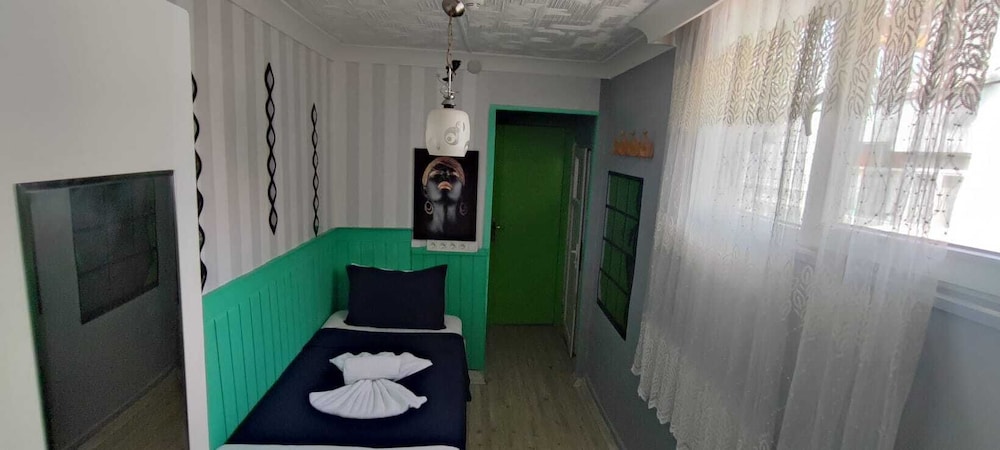 Taksim Green House Hostel Istanbul 45/68