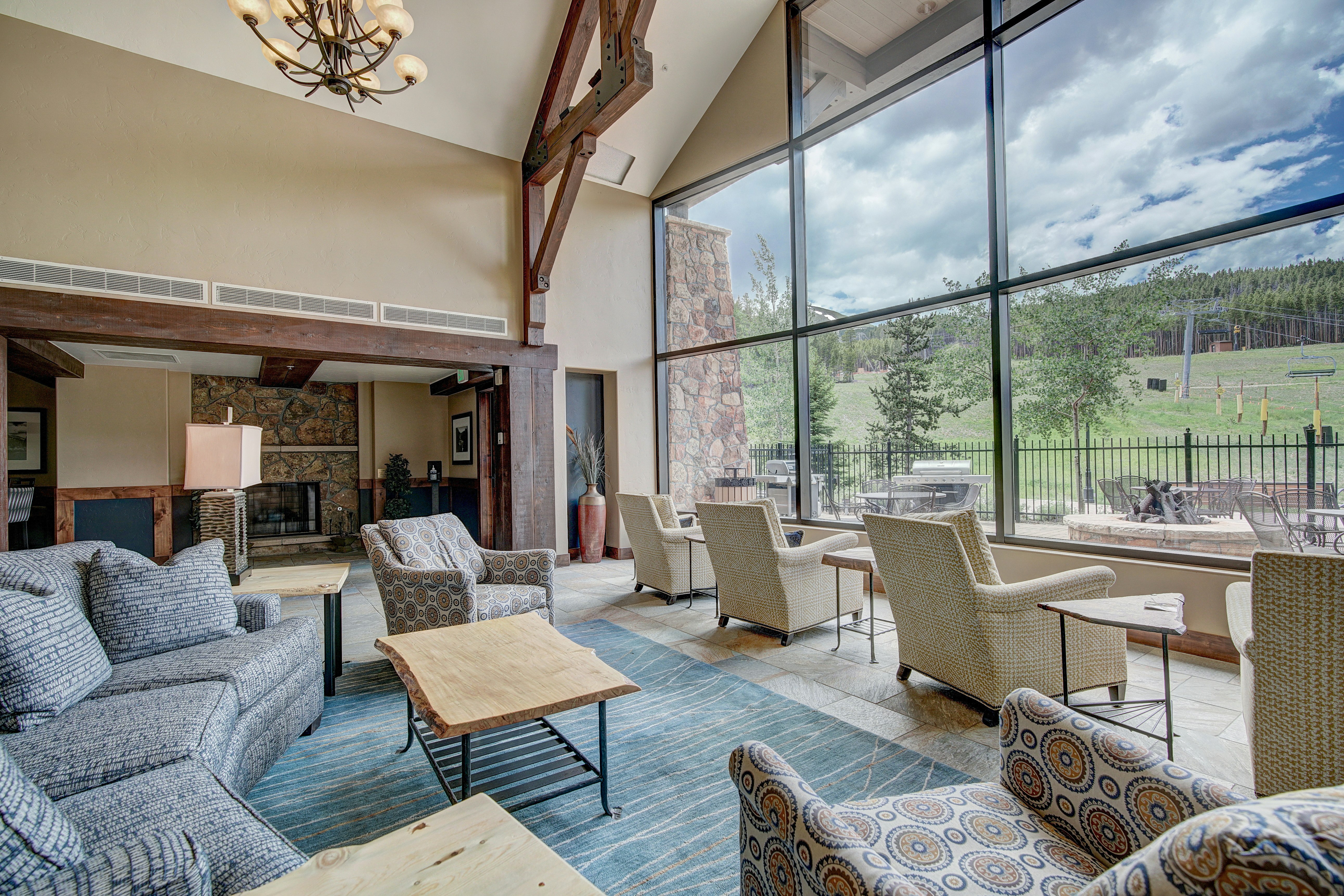 Crystal Peak Lodge 35/74