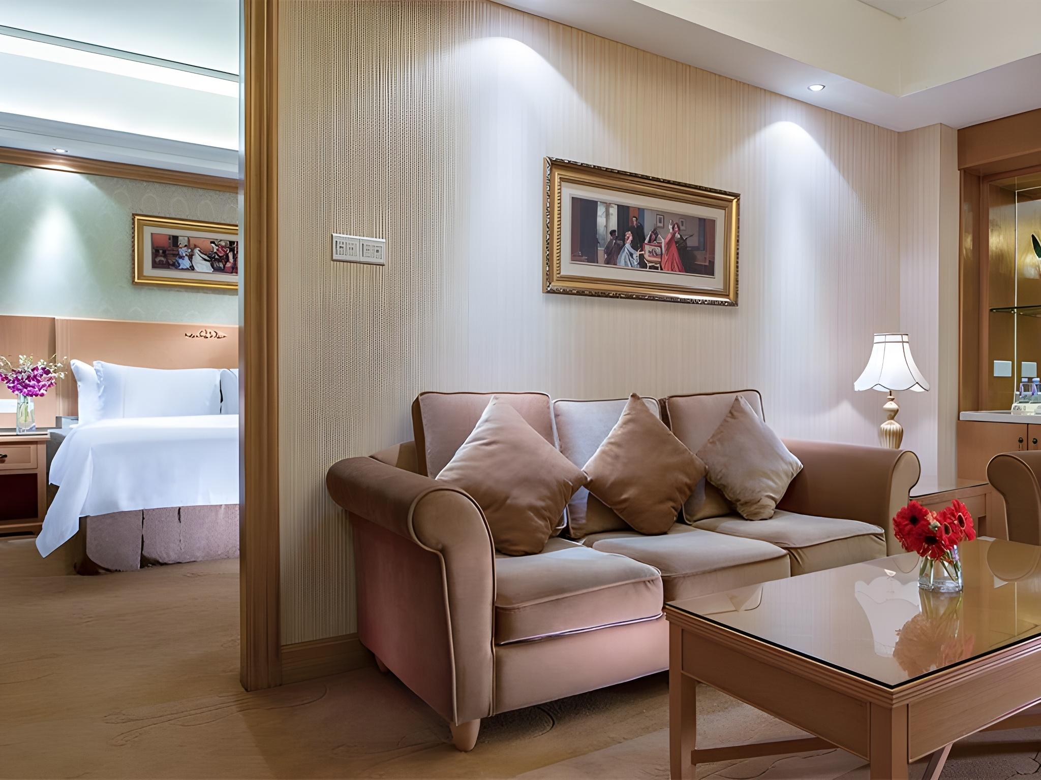 Vienna International Hotel Shenzhen Wangzhong City 24/36