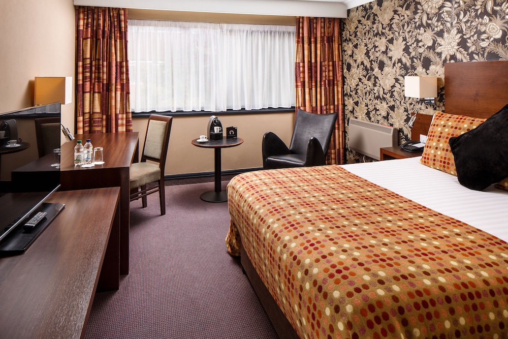 Mercure Livingston Hotel 11/71