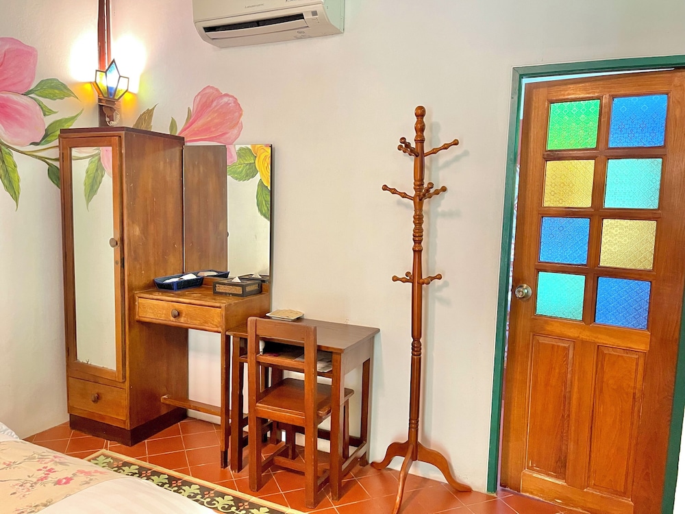 Baan Imm Sook Resort 9/73