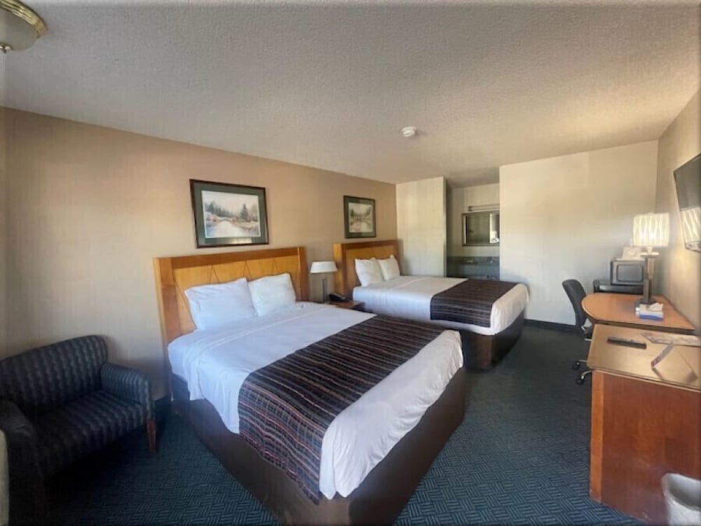 Skyway Inn SeaTac 36/58