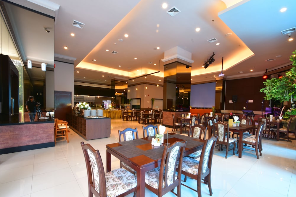 Siam Oriental Hotel 53/69