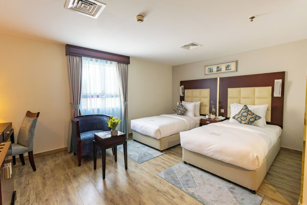 Grand Continent Hotel, Dubai 6/20