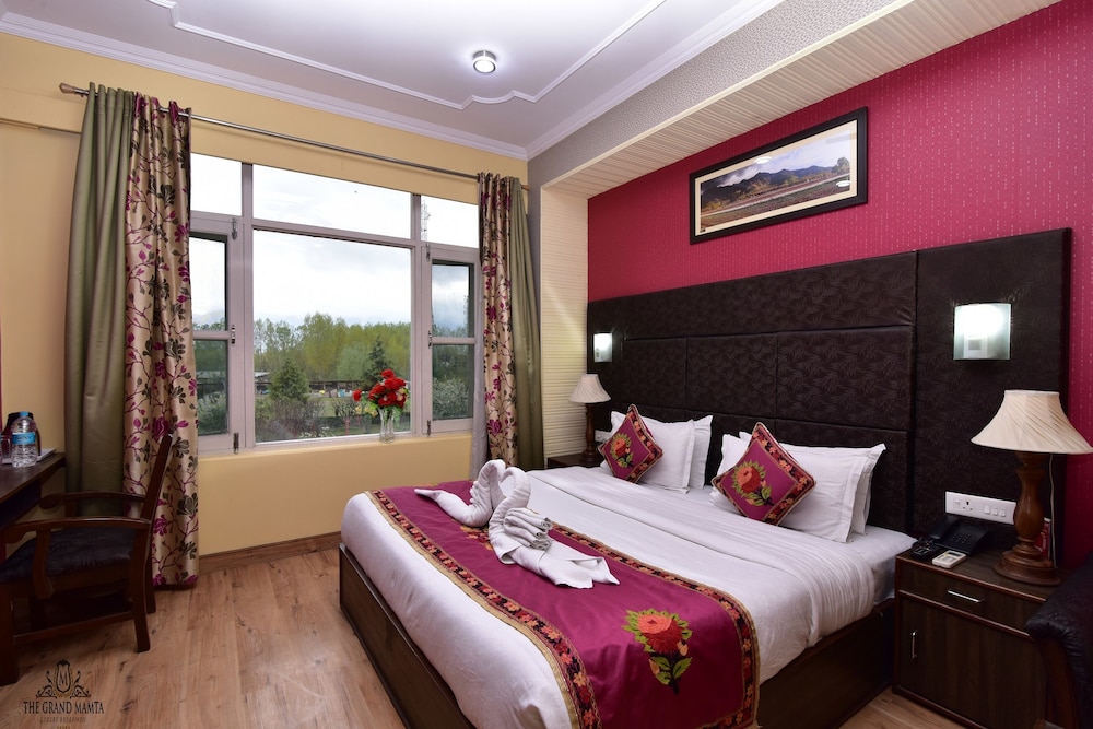 HOTEL THE GRAND MAMTA 3/23