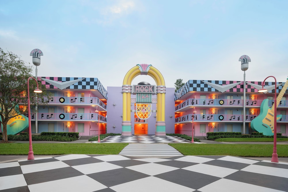 Disneys All Star Music Resort 38/50