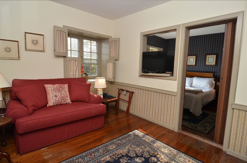 Duling Kurtz House and Country In 30/50