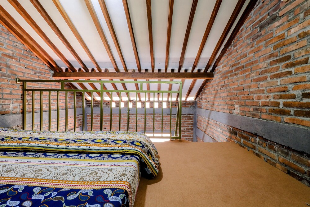 d Hasinda Homestay 25/56