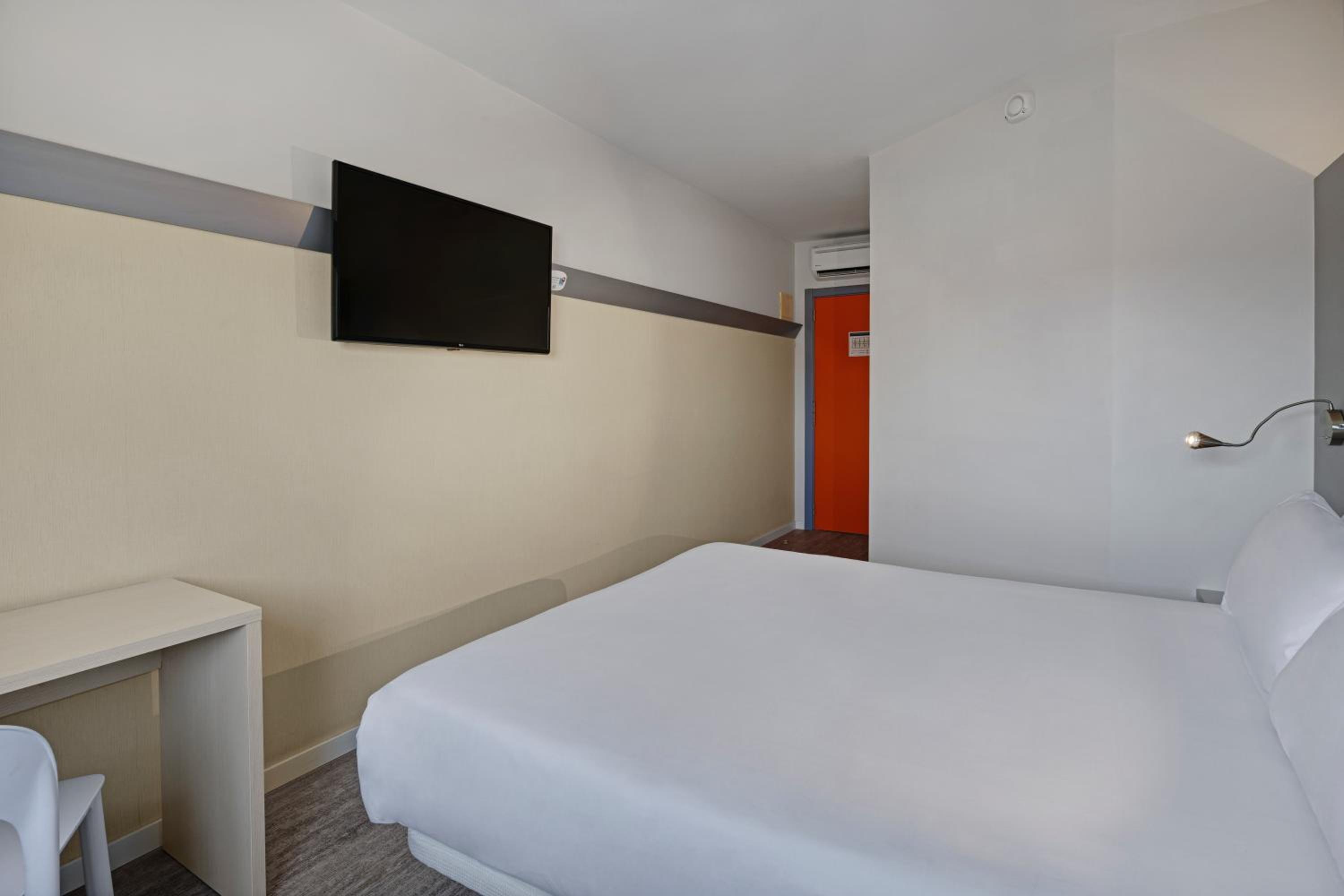 غرفة مفردة، B&B HOTEL Girona 2 5/7