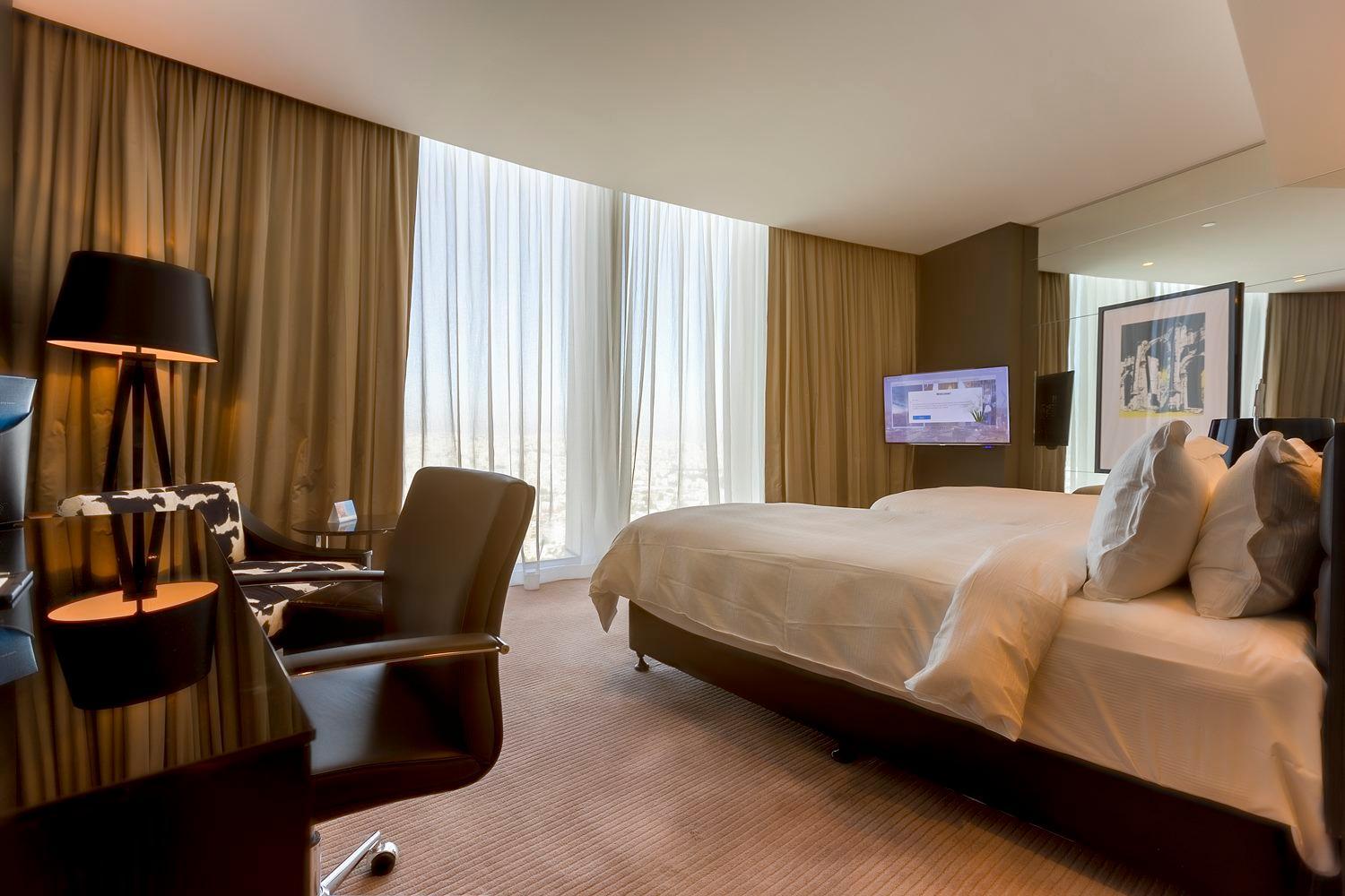 Premium Twin Room:.