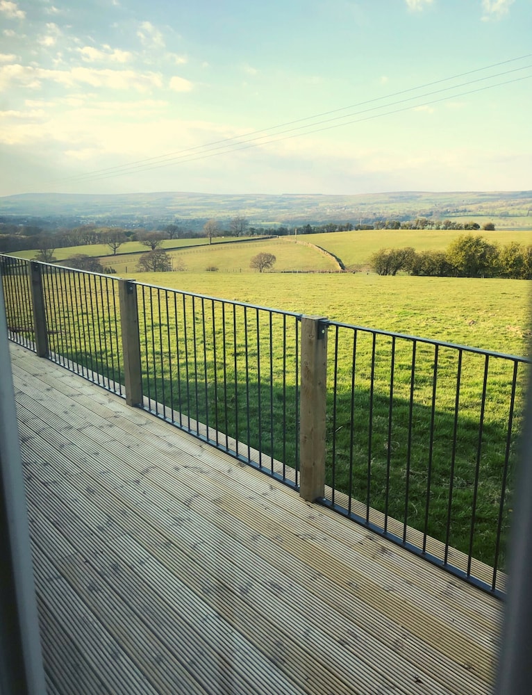 Chevin End Guest House 44/50