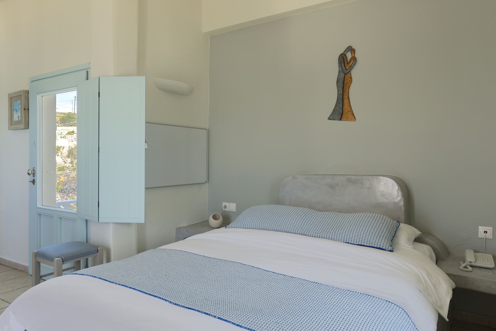 Blue Dolphins Apartments & Suites 10/49