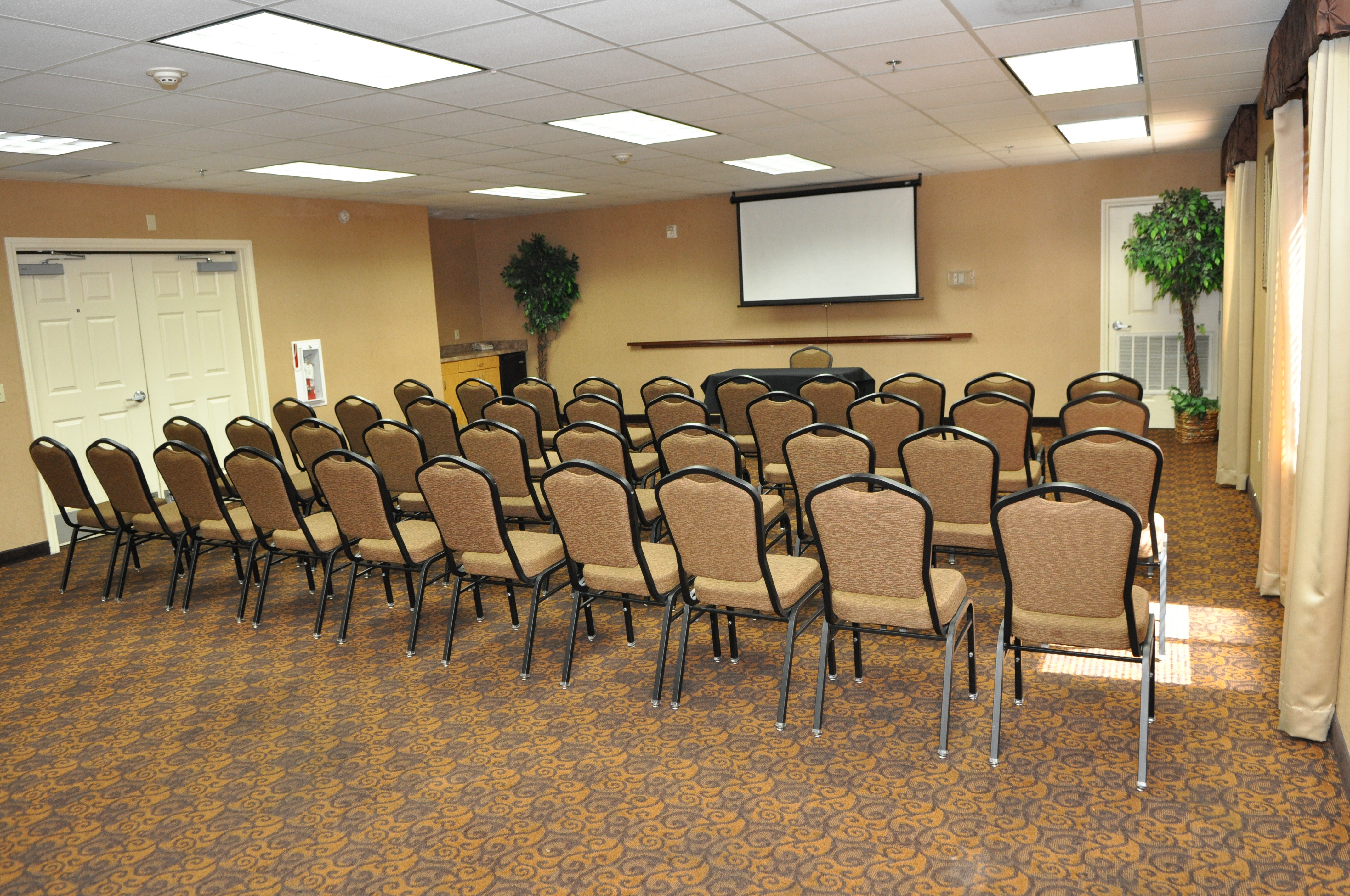 Holiday Inn Express Las Vegas-Nellis, an IHG Hotel 36/47
