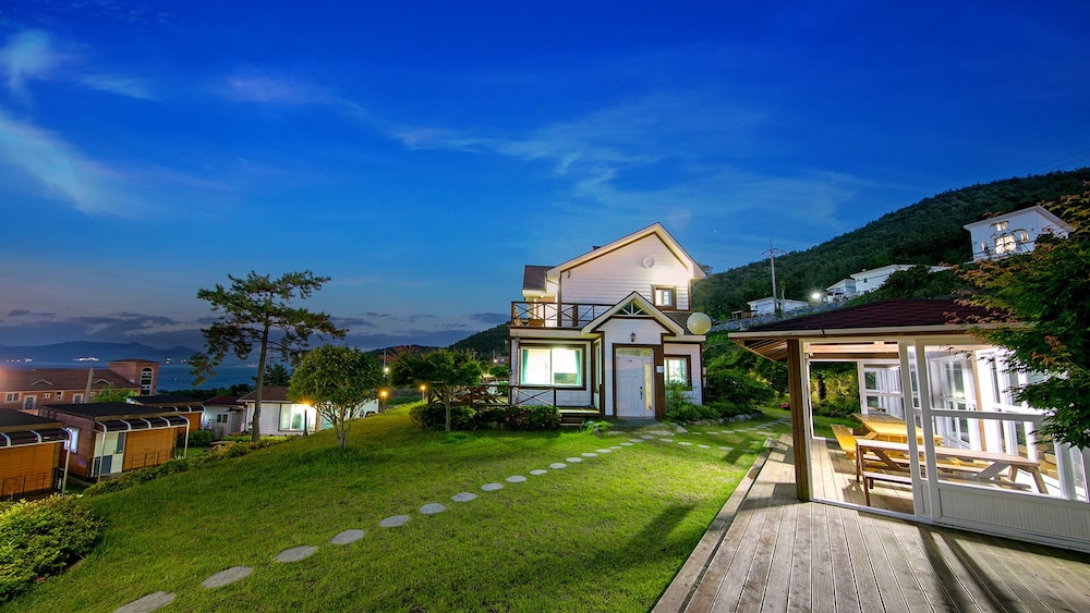 Hanulbora Pension 40/50