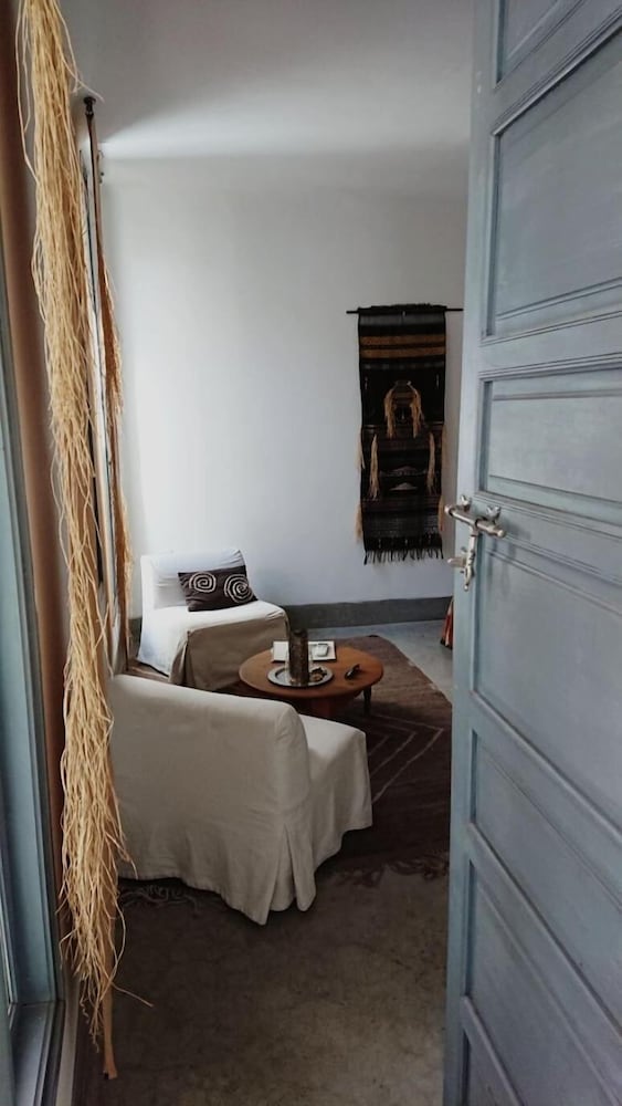 Riad Awa 42/73