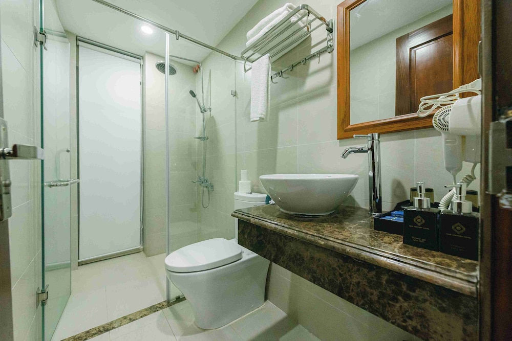 New Century Hotel Cau Giay 46/50