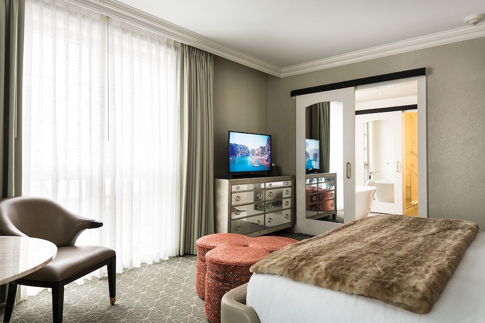 Delamar West Hartford 25/75