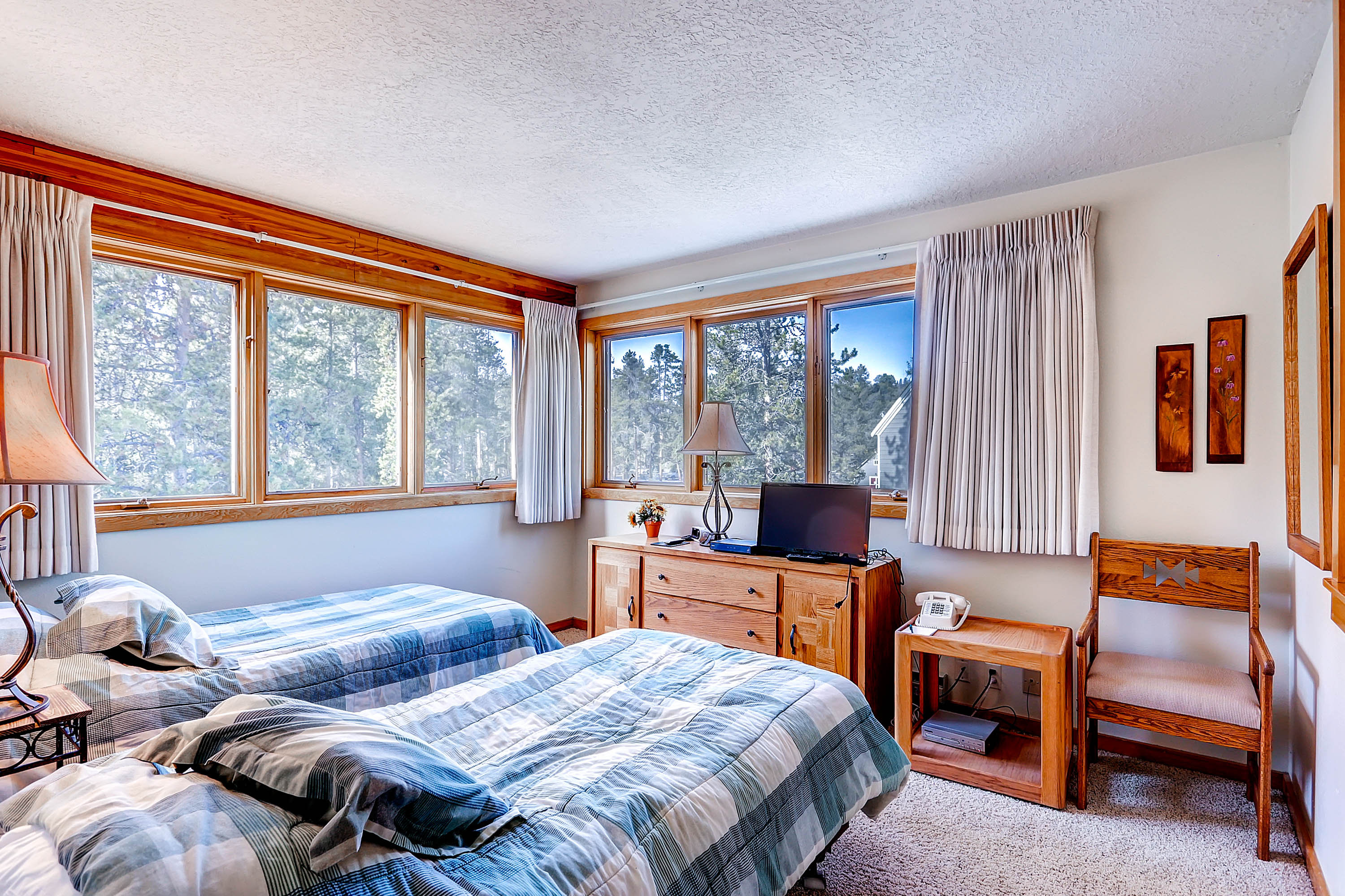 Evergreen Condominiums 14/57