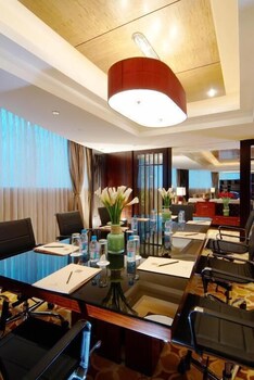 New Century Grand Hotel Shaoxing 30/47