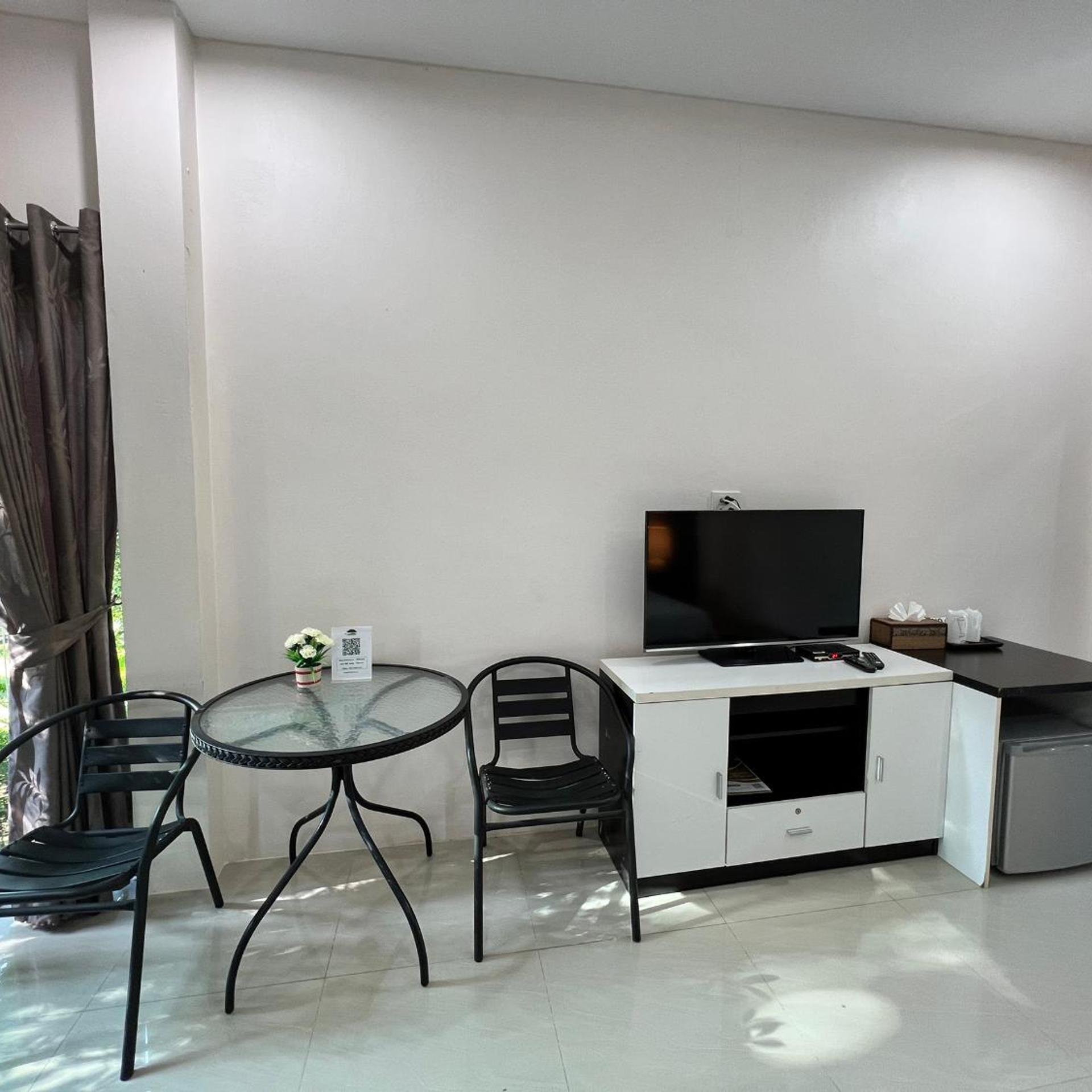 The Canal Garden Resort 55/60