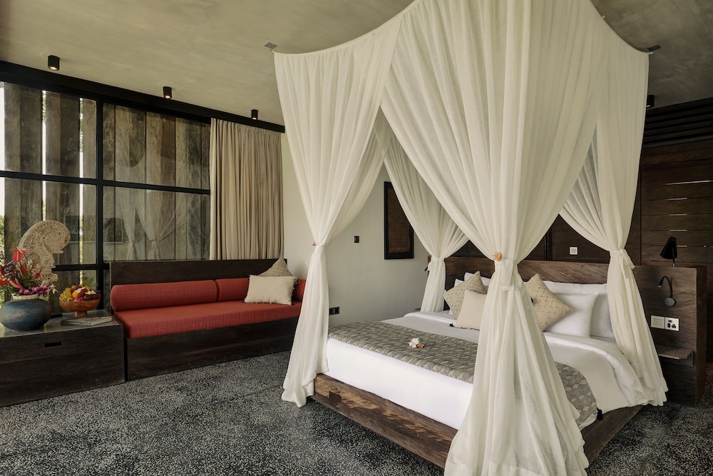 ONE BEDROOM POOL VILLA GARDEN VIEW