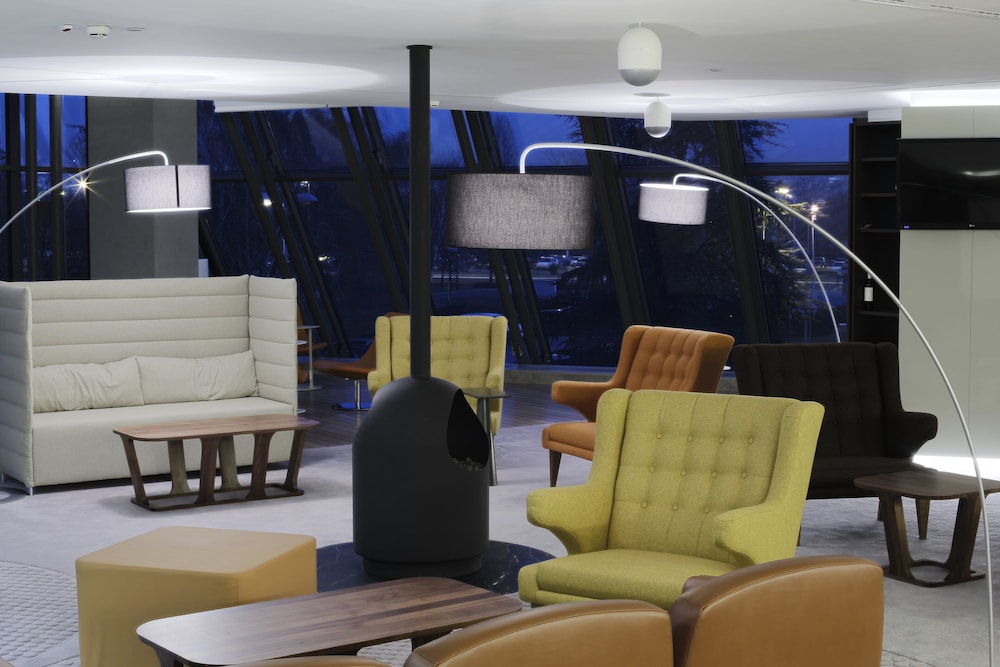 Crowne Plaza Belgrade 63/85