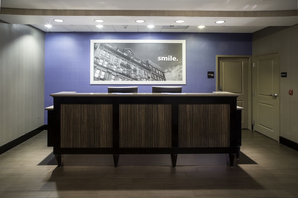Hampton Inn Oxford Conference Center 12/82