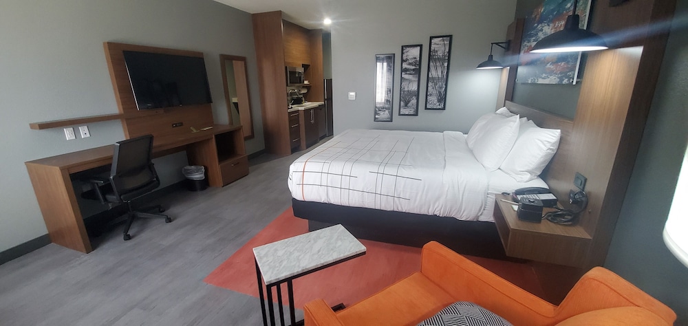 La Quinta Inn Suites By Wyndham Fort Stockton Northeast 26/62