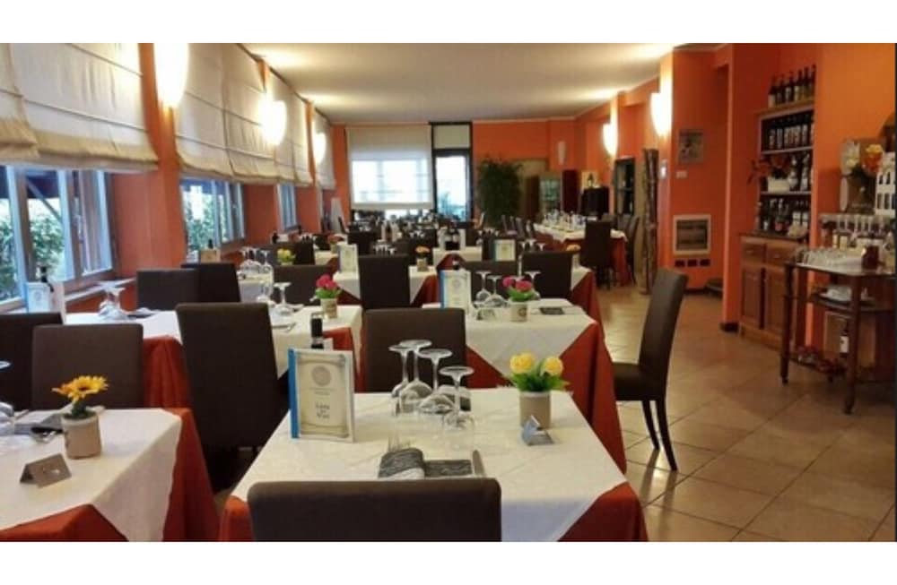 Hotel Cavalieri Del Tau 37/50