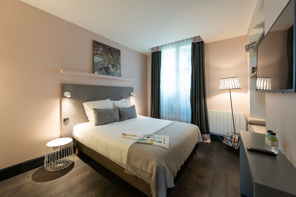 1er Etage Marais 8/61