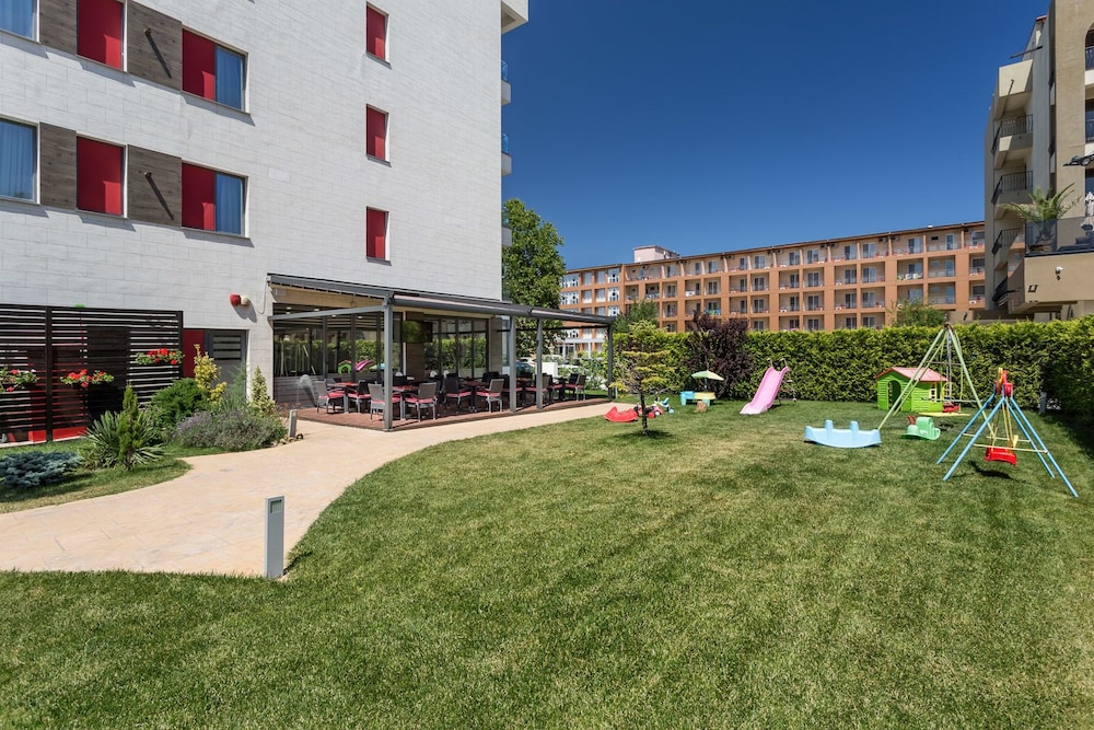 Tomis Garden Aparthotel 1/46