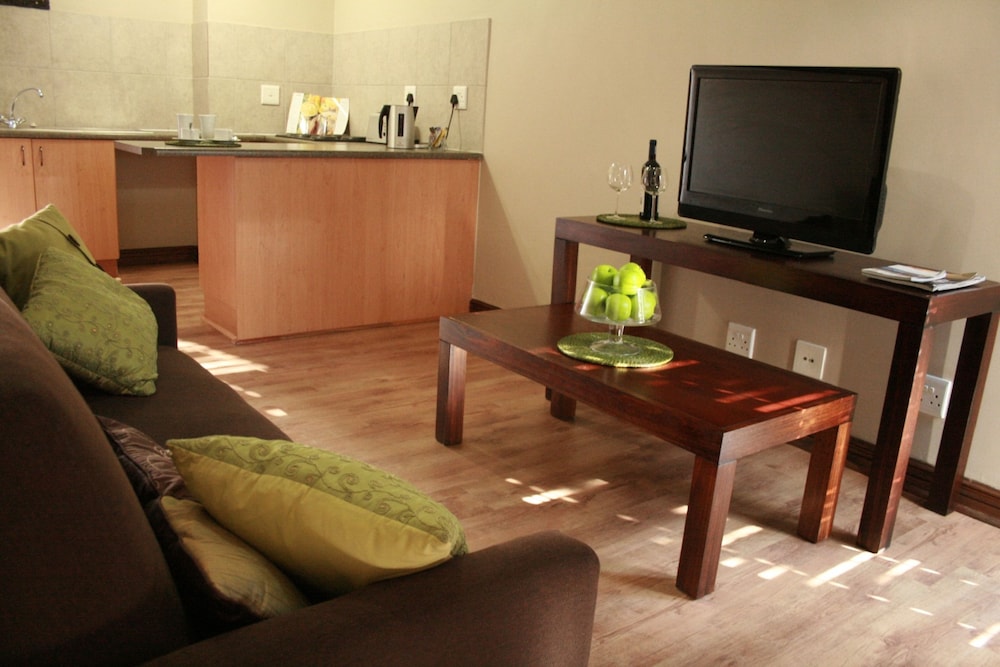 Hotel Tzaneen 60/70