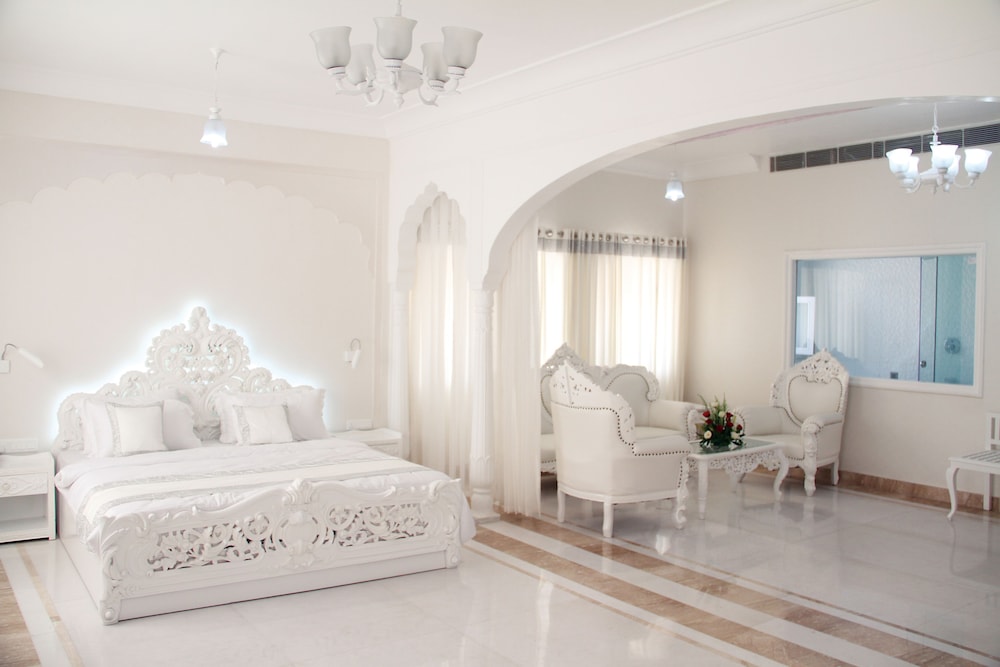 Welcomheritage Traditional Haveli 12/43