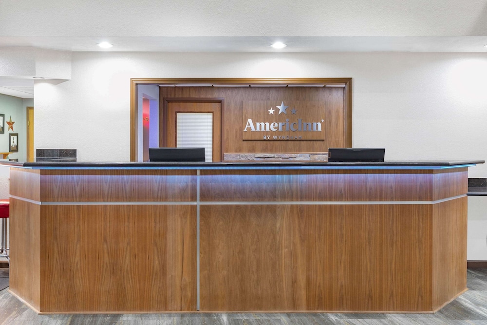 AmericInn by Wyndham Pella 3/43
