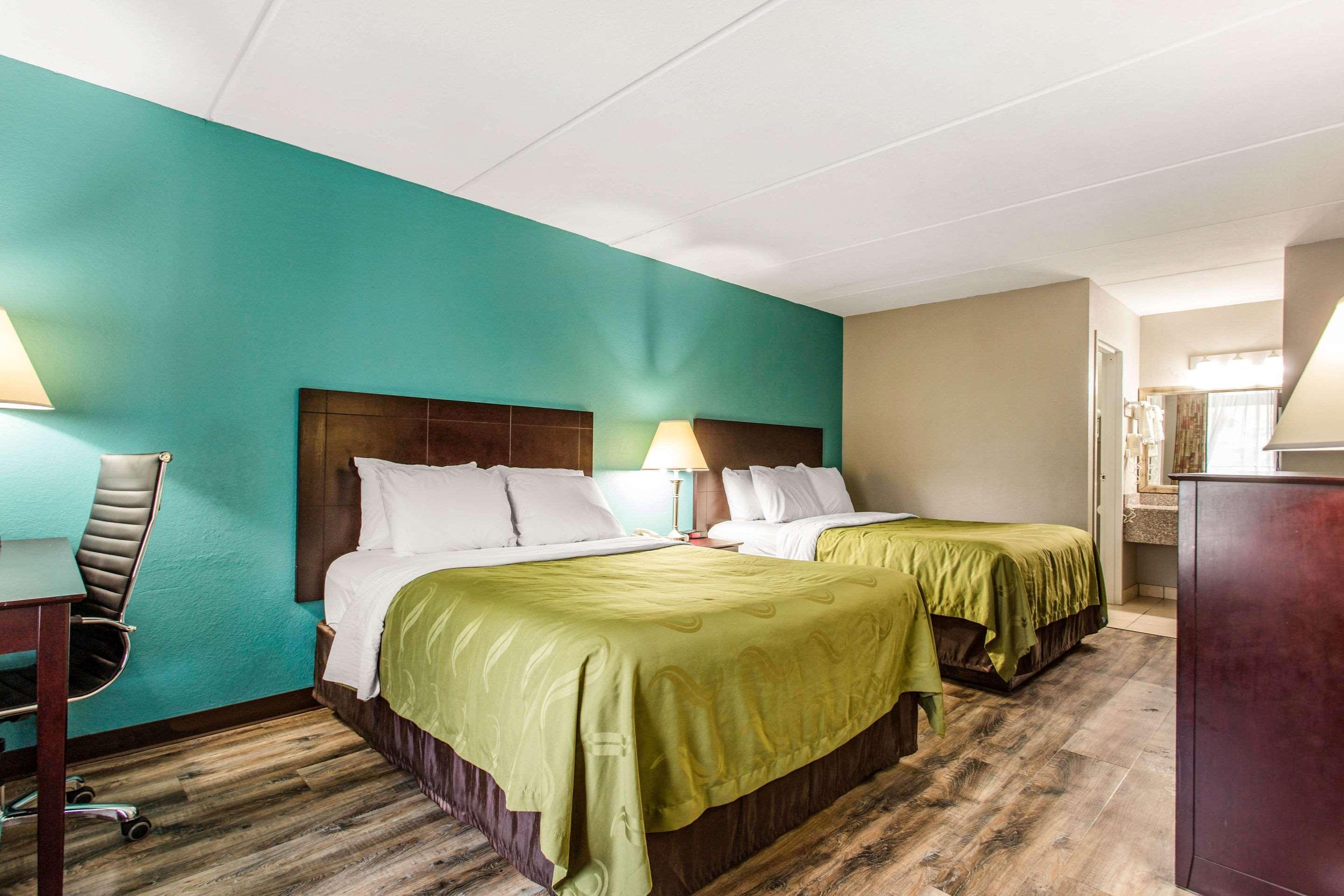 غرفة بسريرين كوين، Quality Inn And Suites Vidalia 2/3