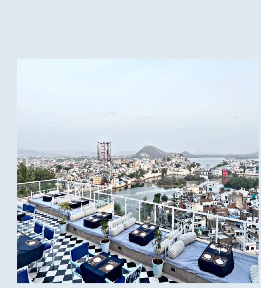 Hotel Darbargarh Udaipur 43/50