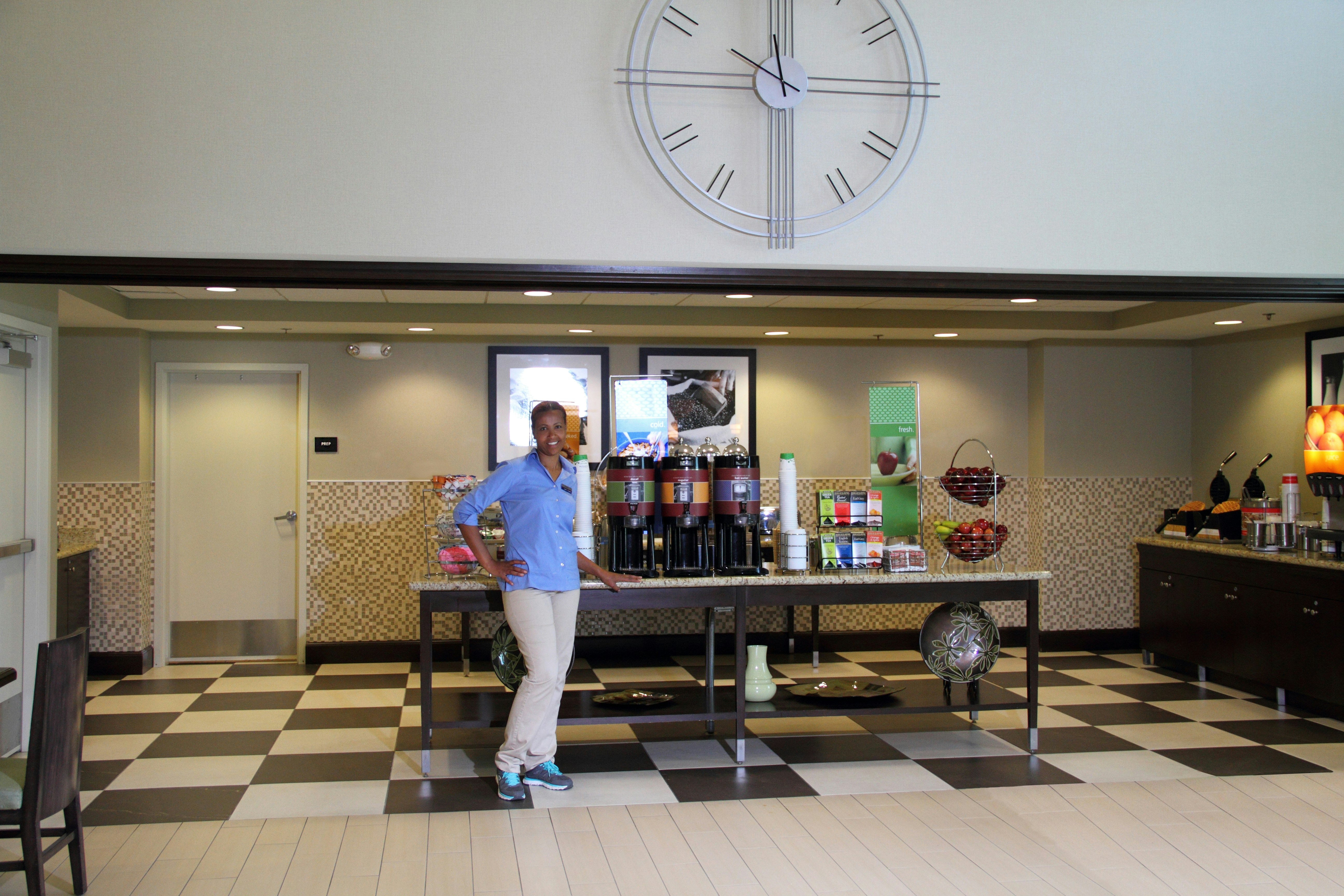 Hampton Inn Suites Manteca 10/50