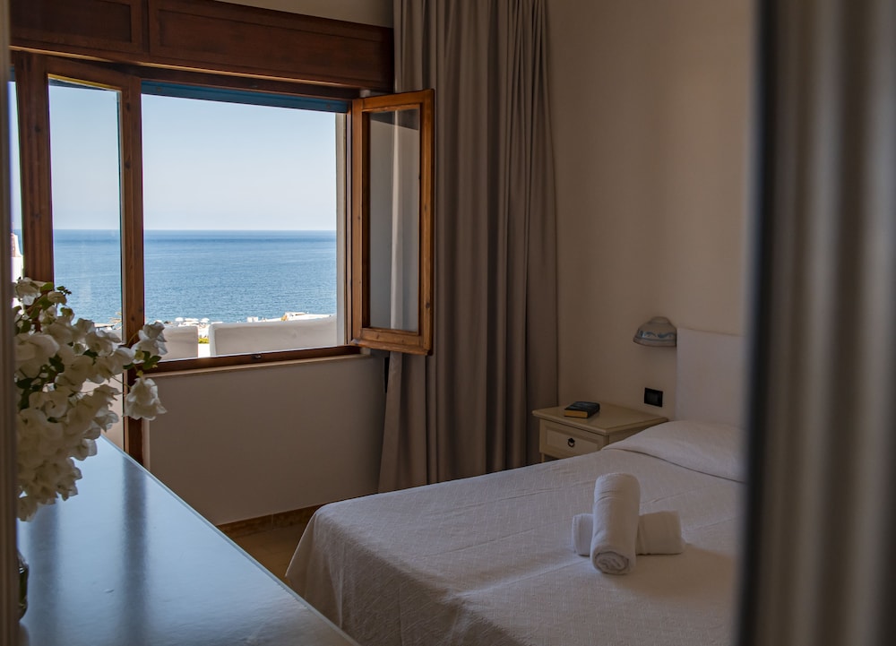 Cossyra Hotel 23/50
