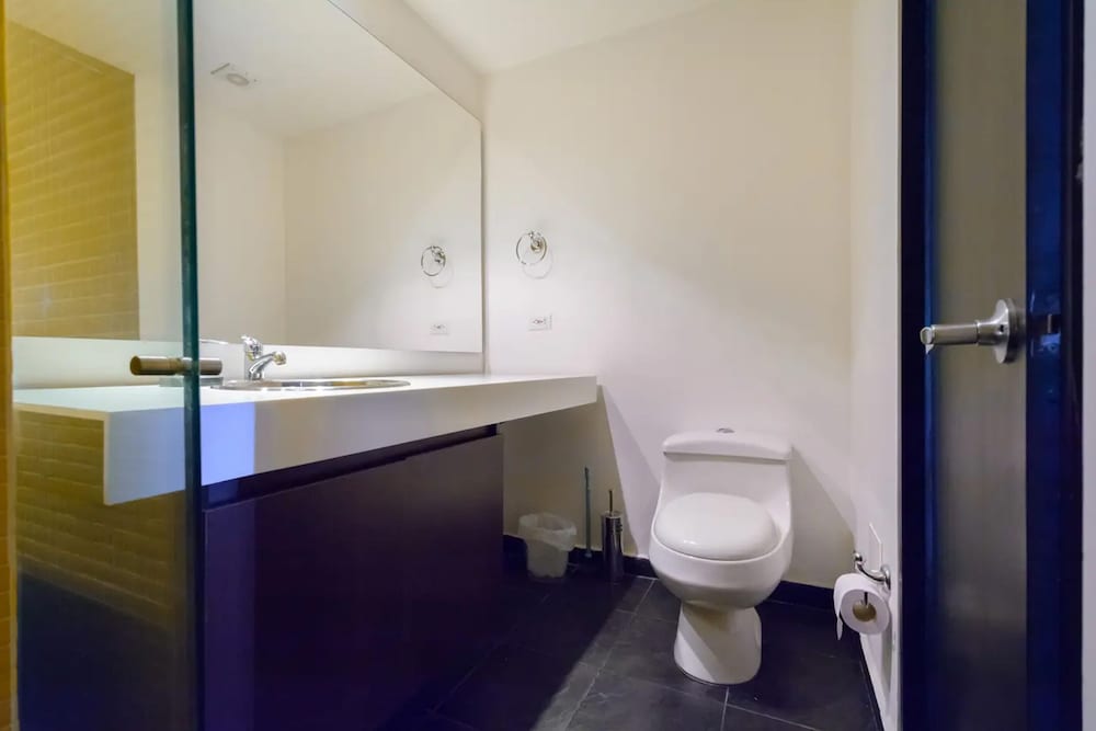 Hotel Aparta Suite Continental 23/75