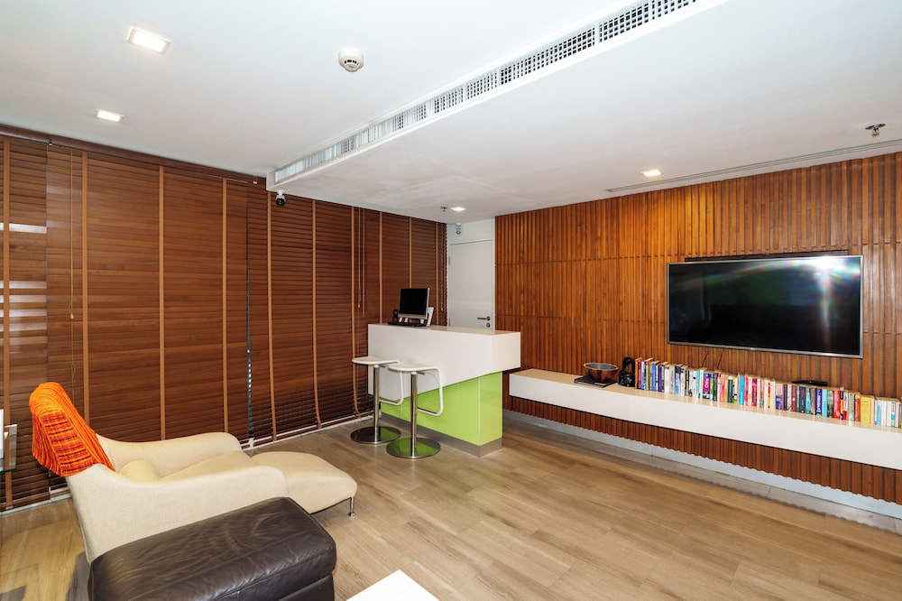 Marvin Suites 7/50