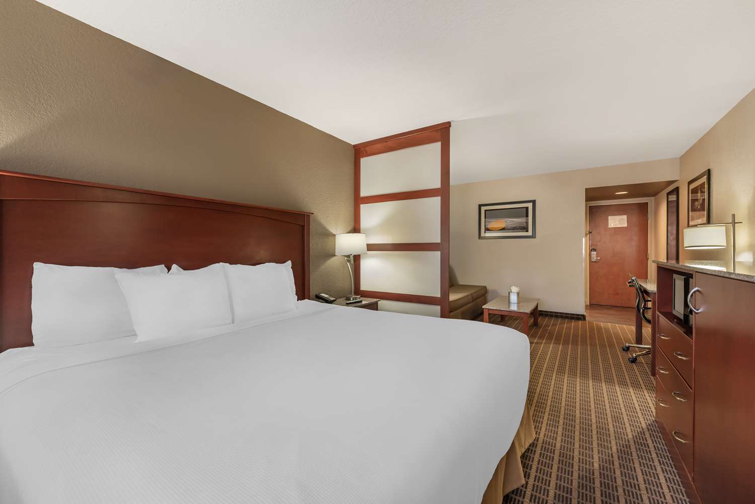 Best Western Plus Peak Vista Inn & Suites 4/13