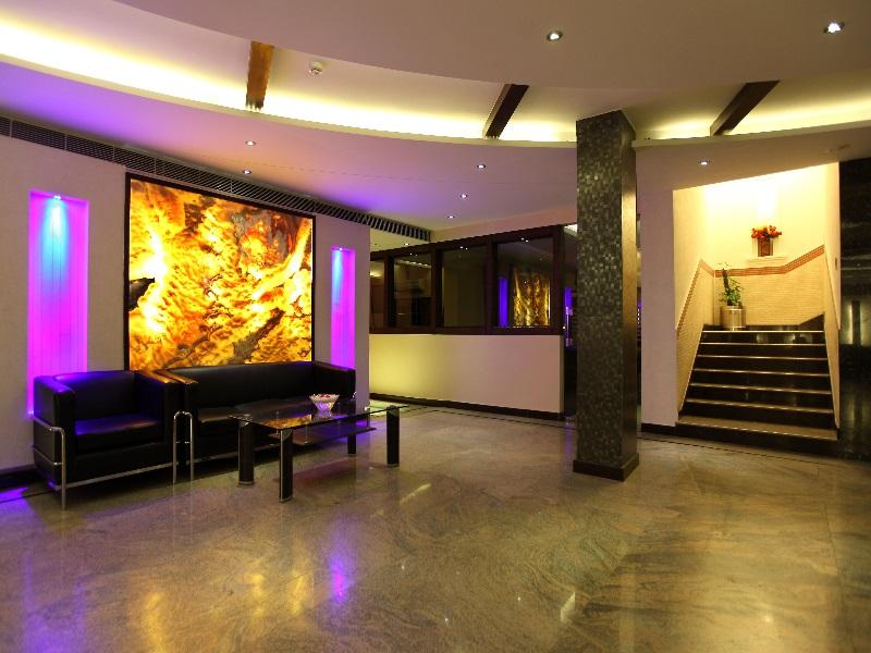 Hotel Le Seasons 7/19