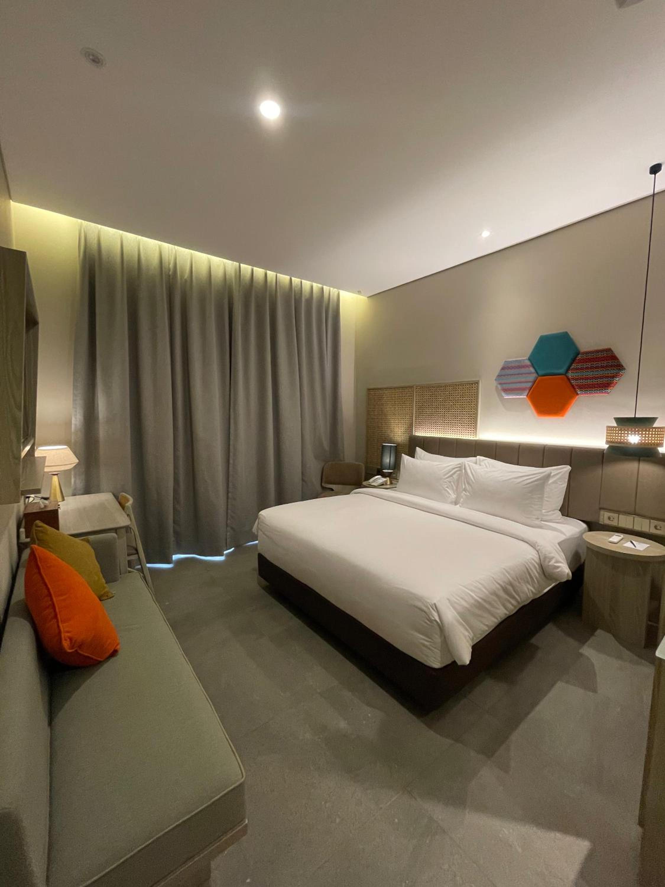 Ultimate, Deluxe, Double Bed, Pool Access