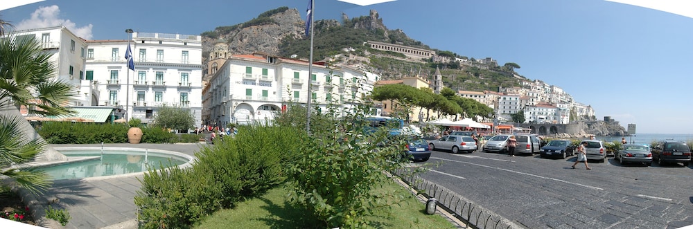 Hotel Fontana 56/65