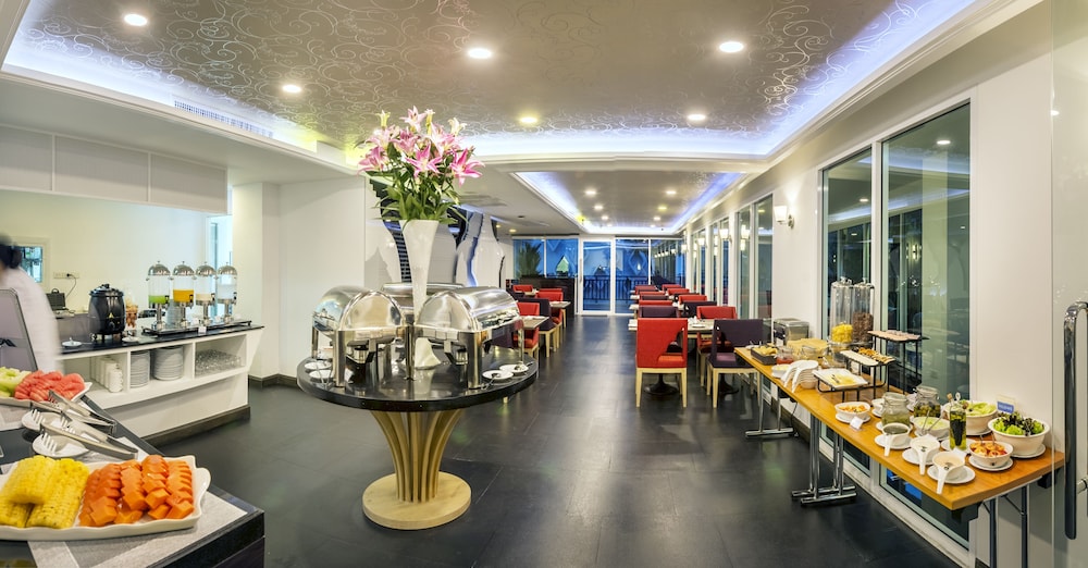 Anajak Bangkok Hotel 46/70